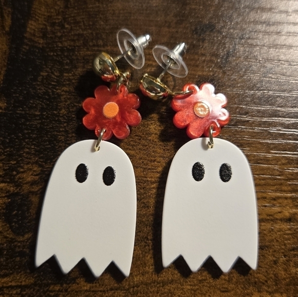 3/$15 Halloween Ghost Earrings - Picture 2 of 4